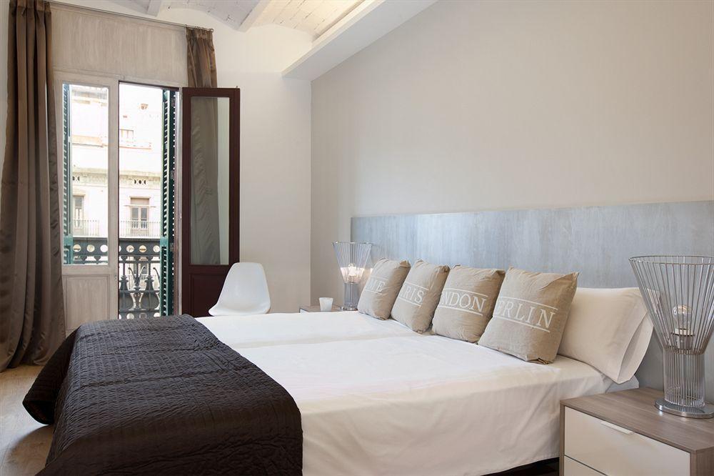 Rent Top Apartments Near Plaza De Catalunya Barcelona Eksteriør billede