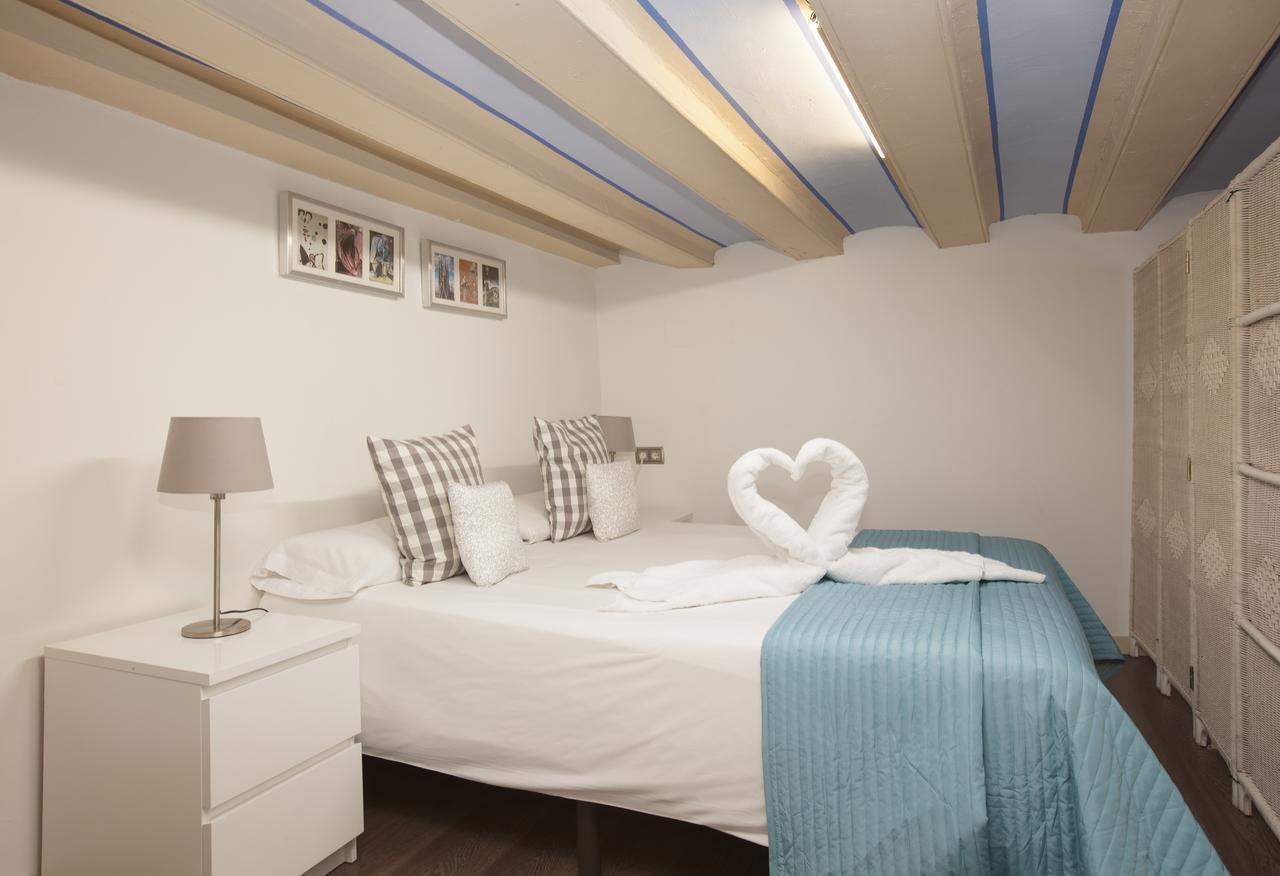 Rent Top Apartments Near Plaza De Catalunya Barcelona Eksteriør billede