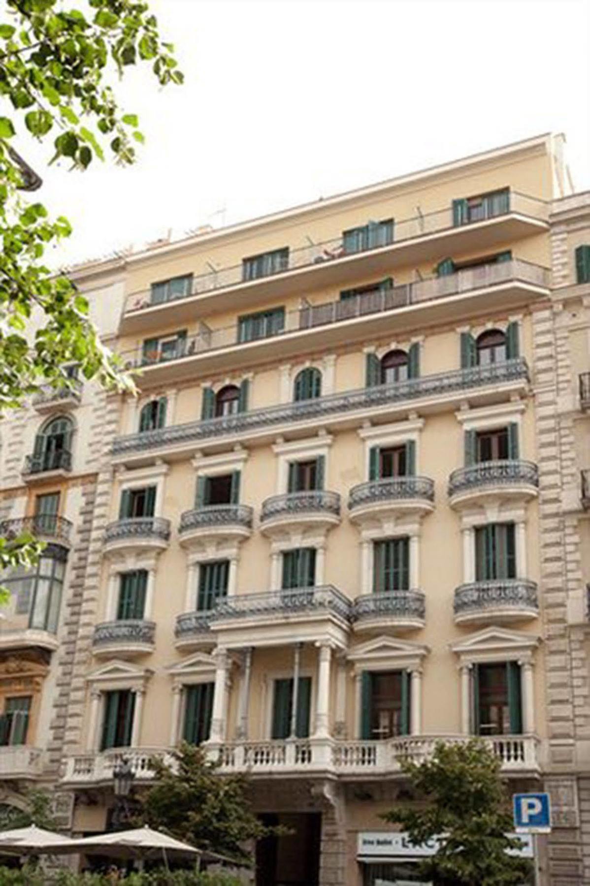Rent Top Apartments Near Plaza De Catalunya Barcelona Eksteriør billede