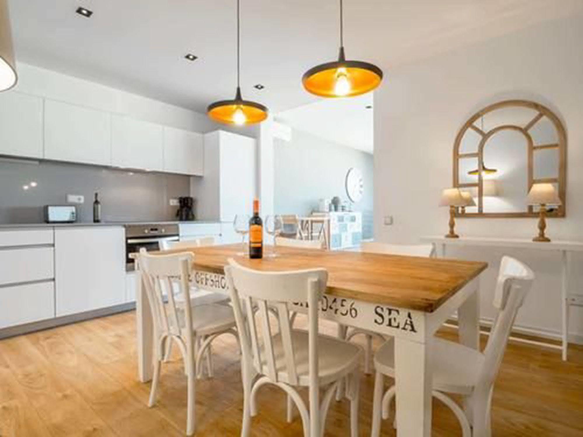 Rent Top Apartments Near Plaza De Catalunya Barcelona Eksteriør billede