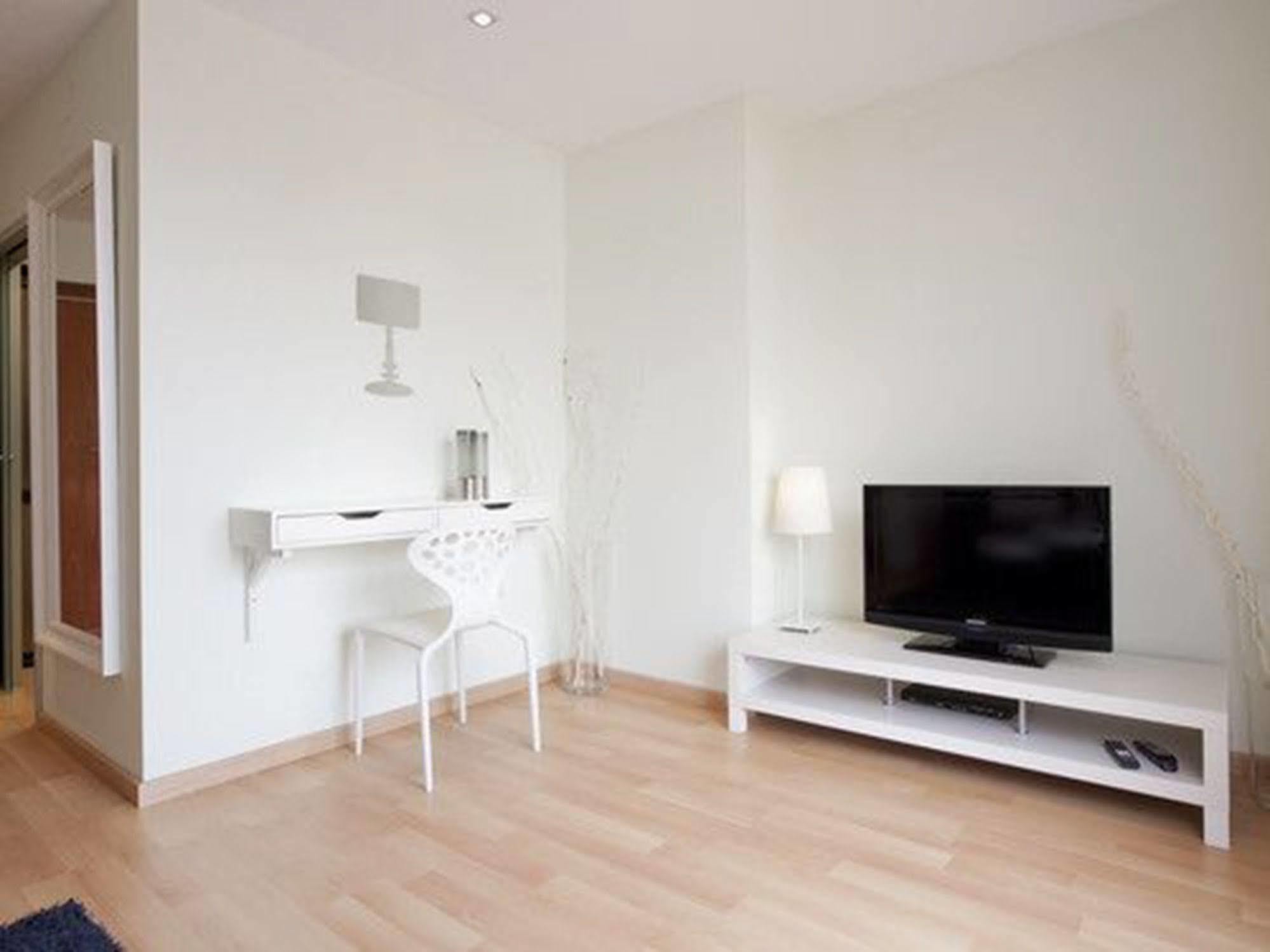 Rent Top Apartments Near Plaza De Catalunya Barcelona Eksteriør billede
