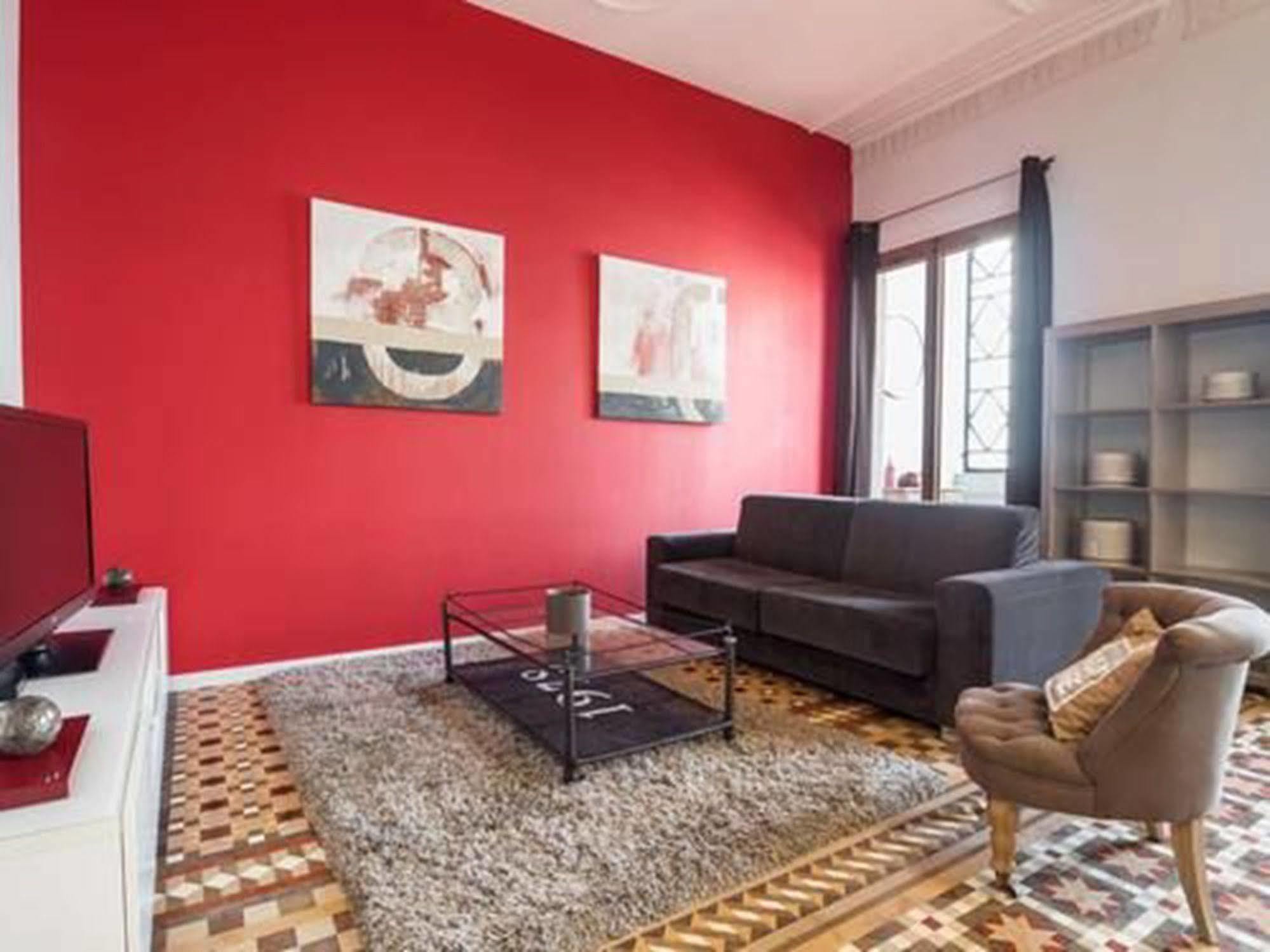 Rent Top Apartments Near Plaza De Catalunya Barcelona Eksteriør billede