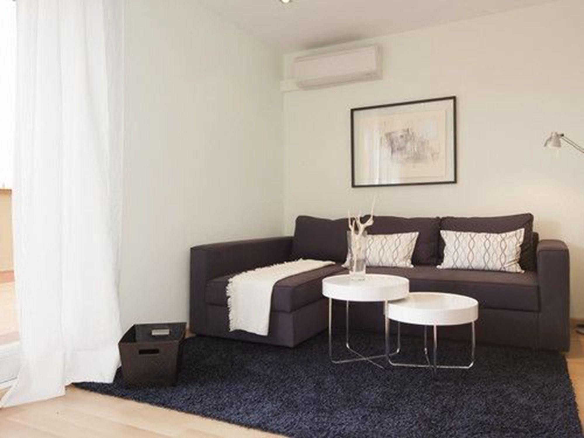 Rent Top Apartments Near Plaza De Catalunya Barcelona Eksteriør billede