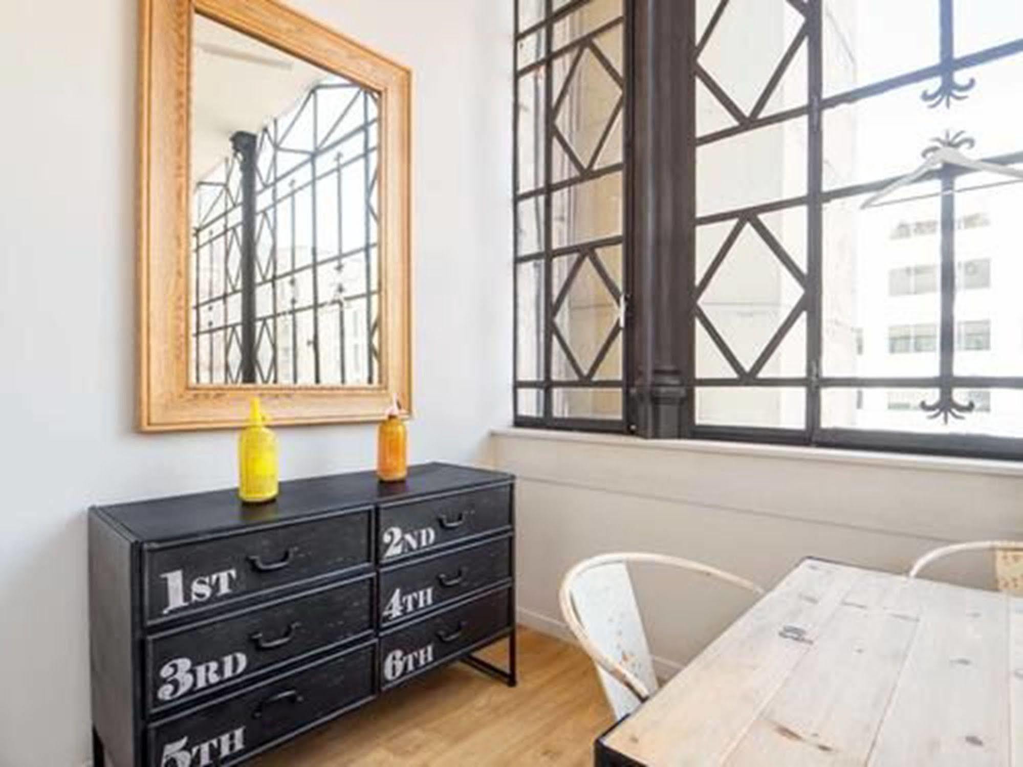 Rent Top Apartments Near Plaza De Catalunya Barcelona Eksteriør billede