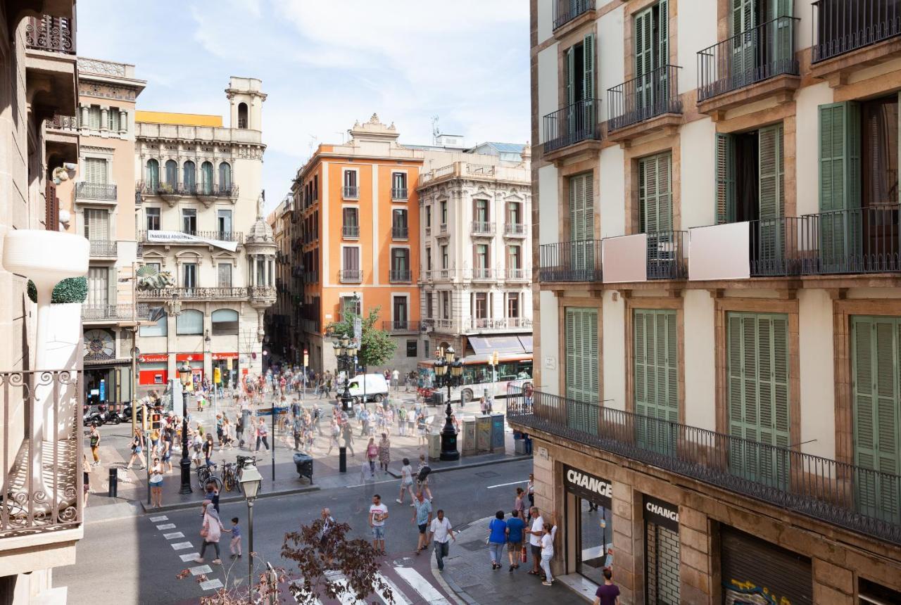 Rent Top Apartments Near Plaza De Catalunya Barcelona Eksteriør billede
